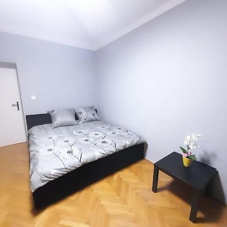 Mieszkanie Na Doby Plac Hallera Apartment Варшава Екстериор снимка