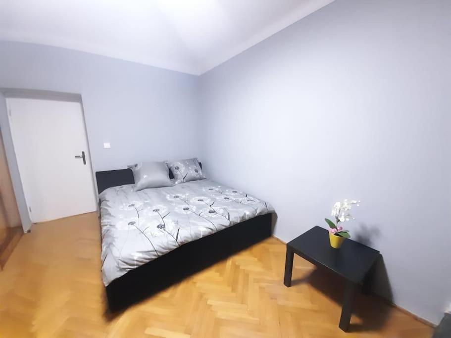 Mieszkanie Na Doby Plac Hallera Apartment Варшава Екстериор снимка